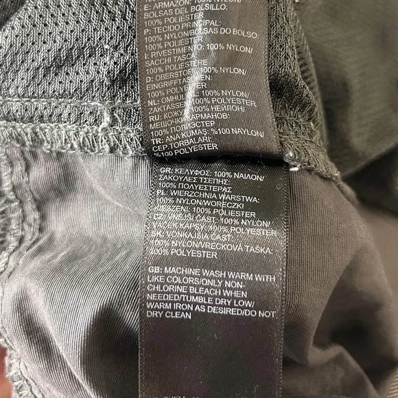 The North Face Mens Zip Off Pants Shorts XXL Gray Cargo Pockets with Belt - Picture 14 of 14